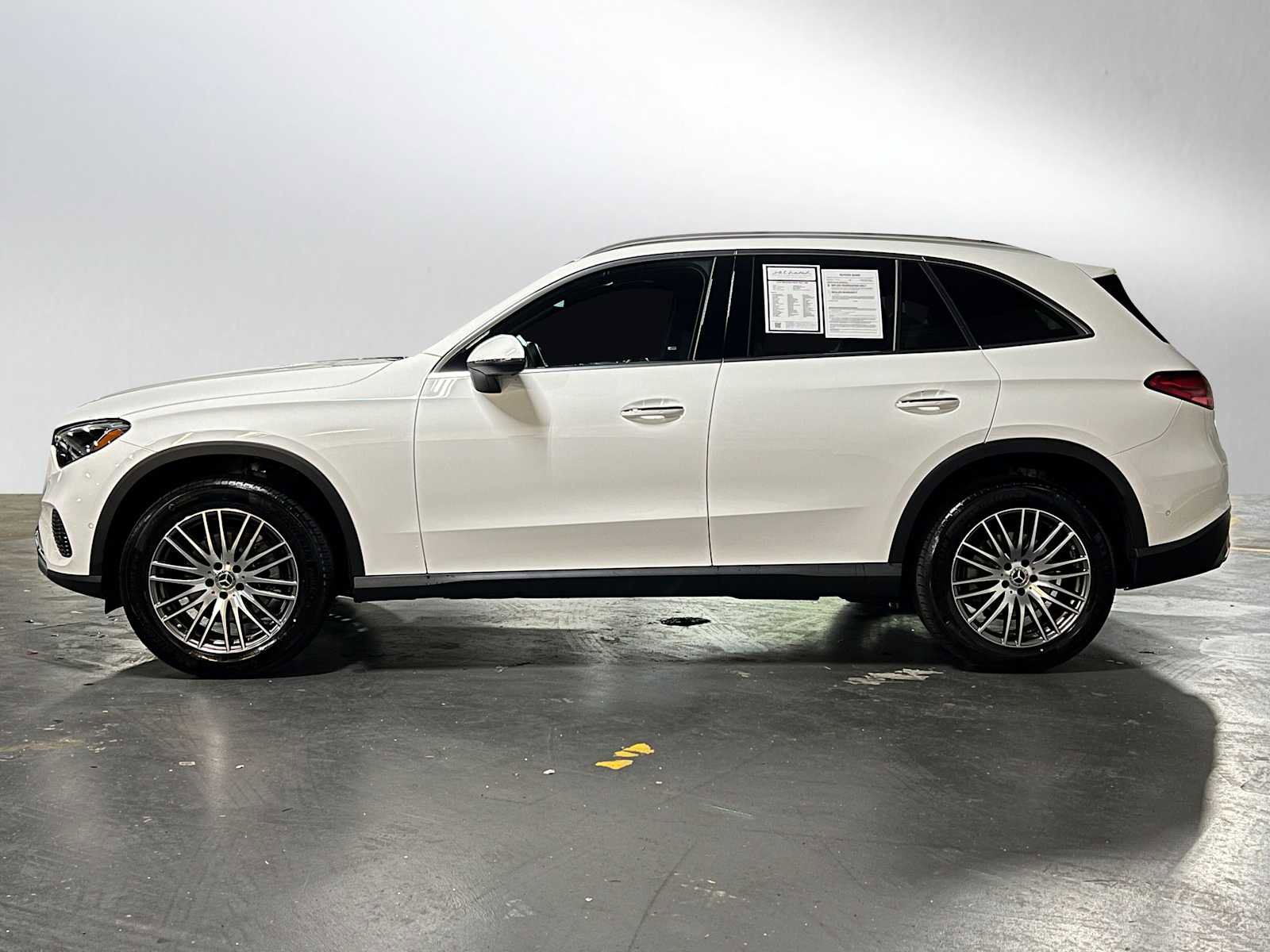 Used 2026 Mercedes-Benz GLC 300 4MATIC image 6