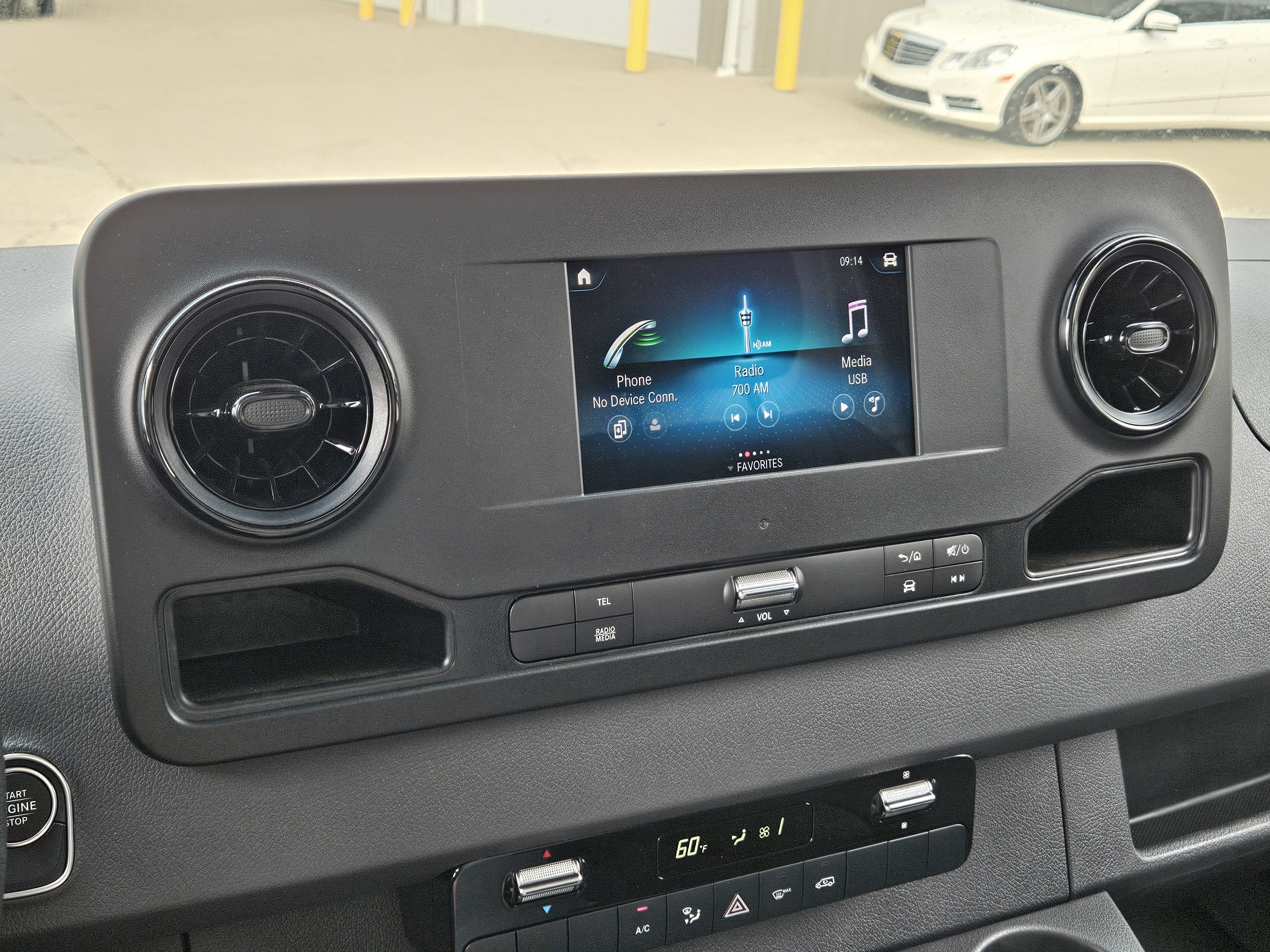 Used 2023 Mercedes-Benz Sprinter 3500 image 23