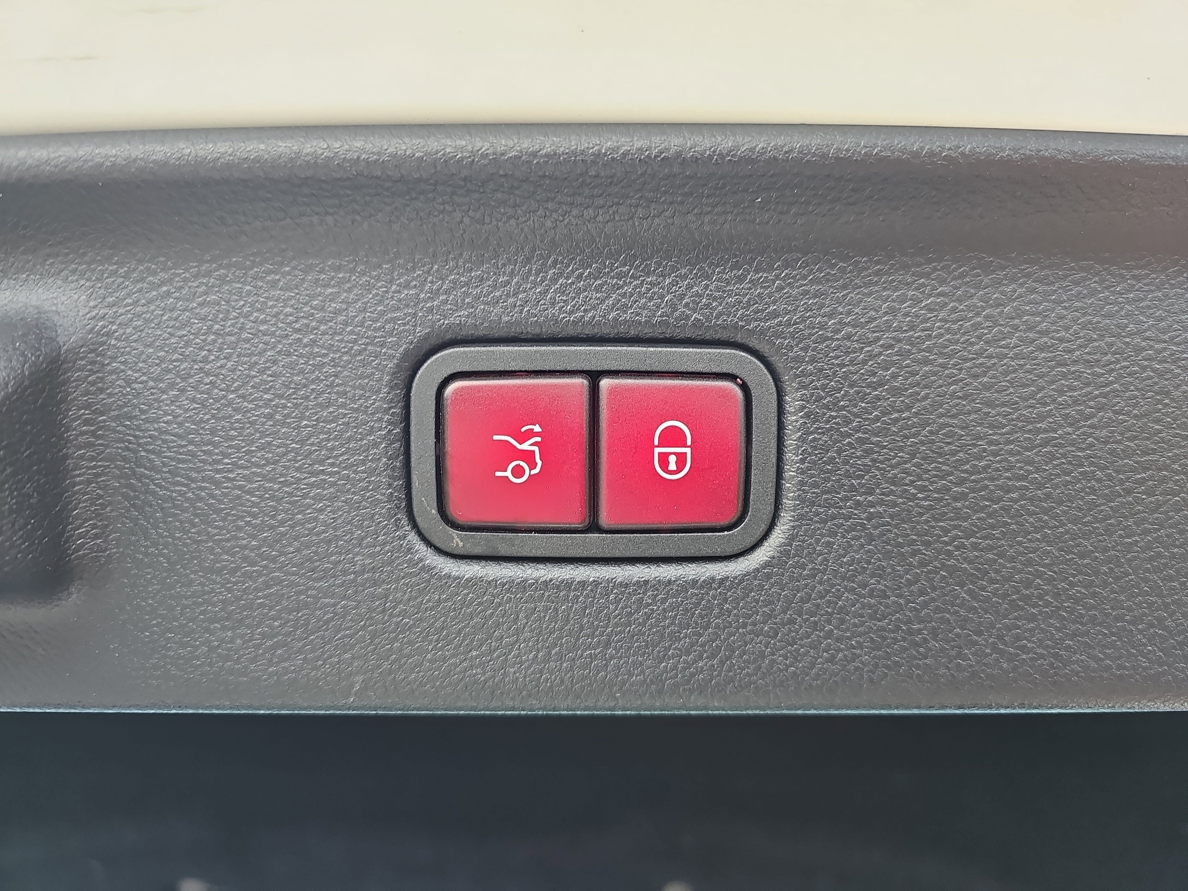 Certified 2023 Mercedes-Benz S 580 4MATIC Sedan image 14