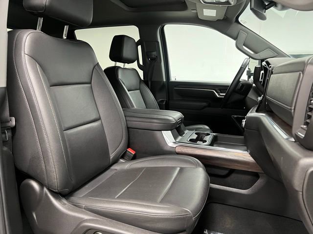 Used 2025 GMC Sierra 3500 SLT w/ SLT Premium Package image 52