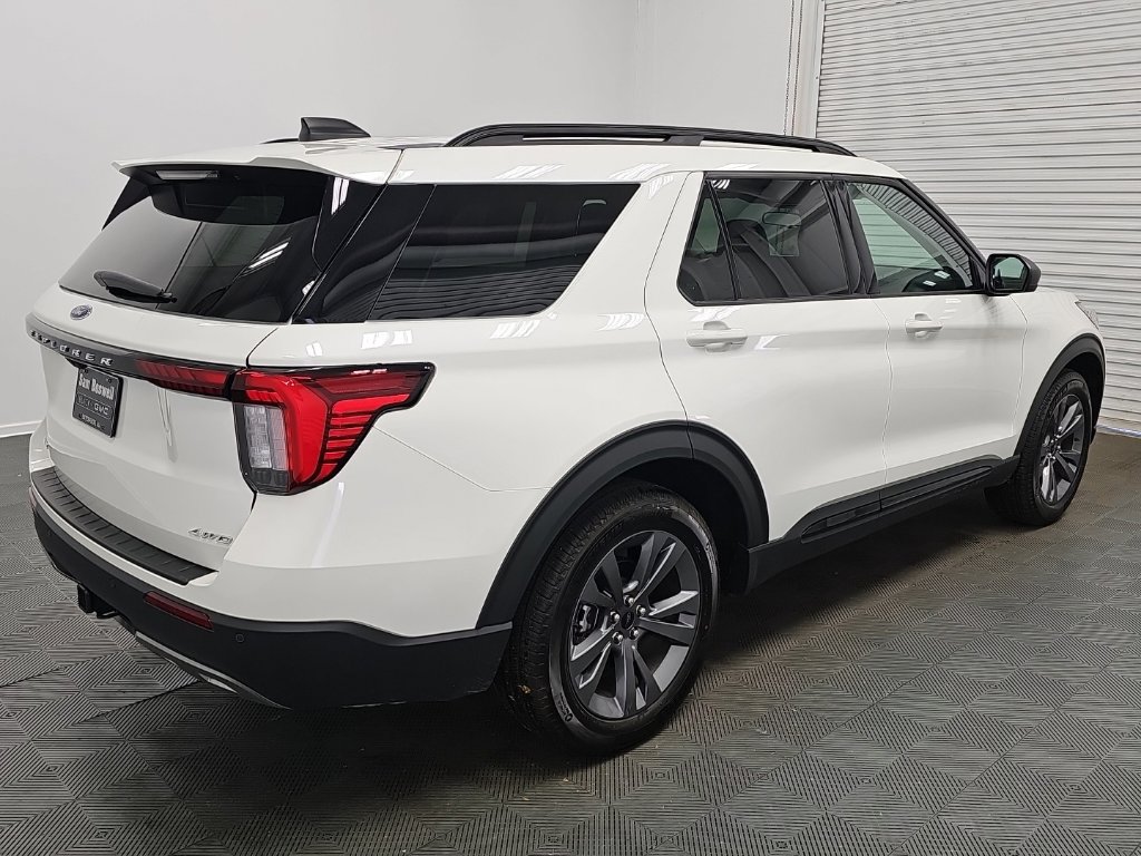 Used 2026 Ford Explorer Active w/ Active Comfort Package AWD/4WD image 9
