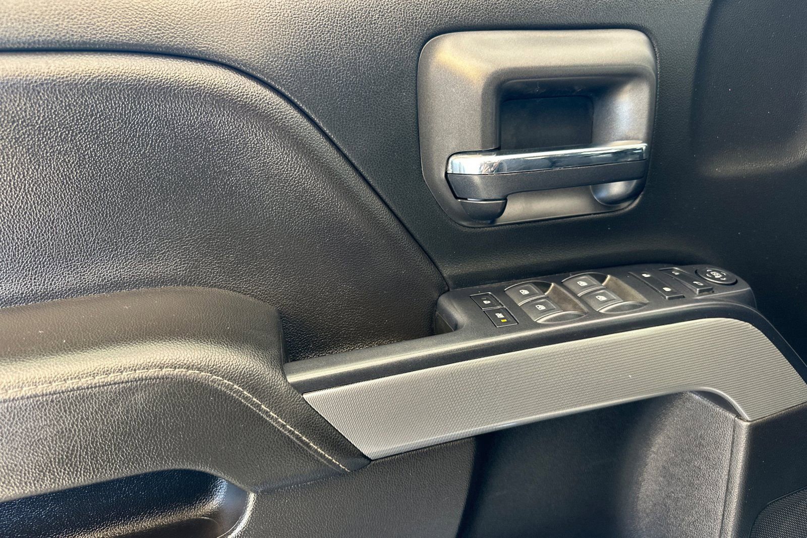 Used 2019 Chevrolet Silverado 2500 LT w/ All Star Edition image 11