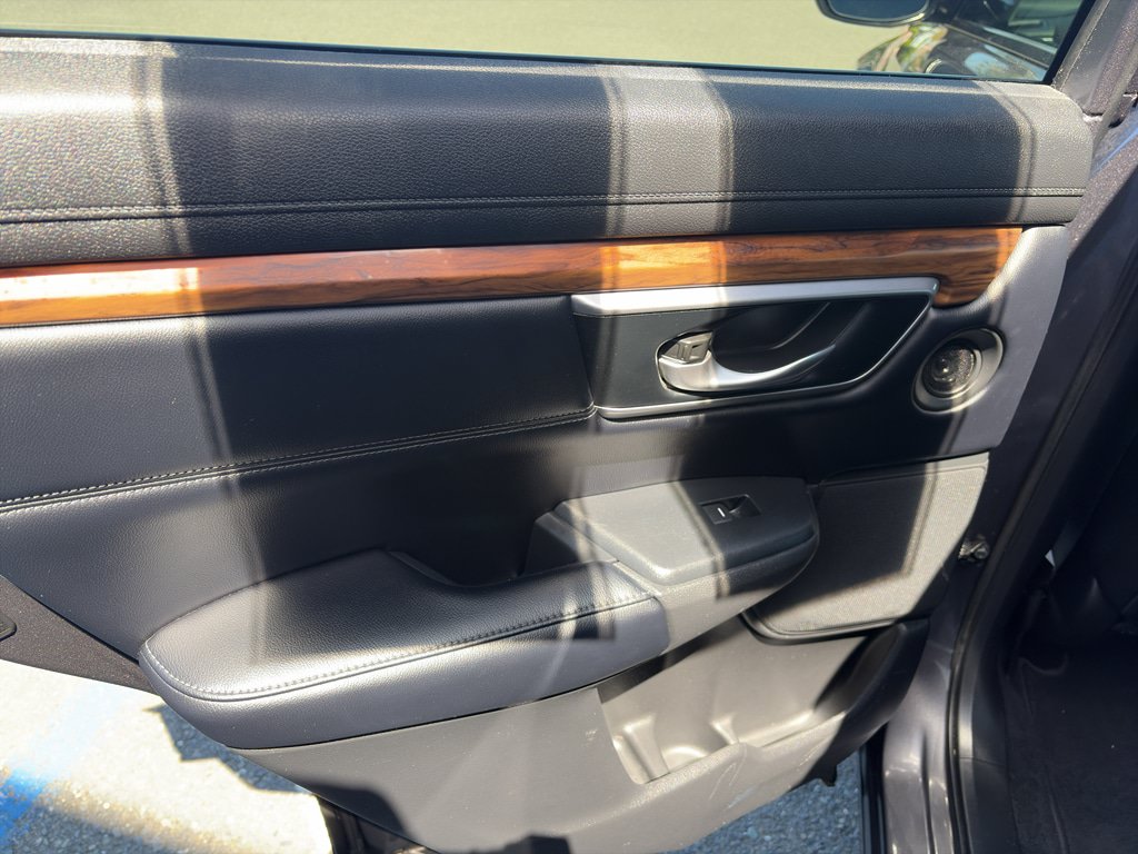 Used 2018 Honda CR-V Touring image 15
