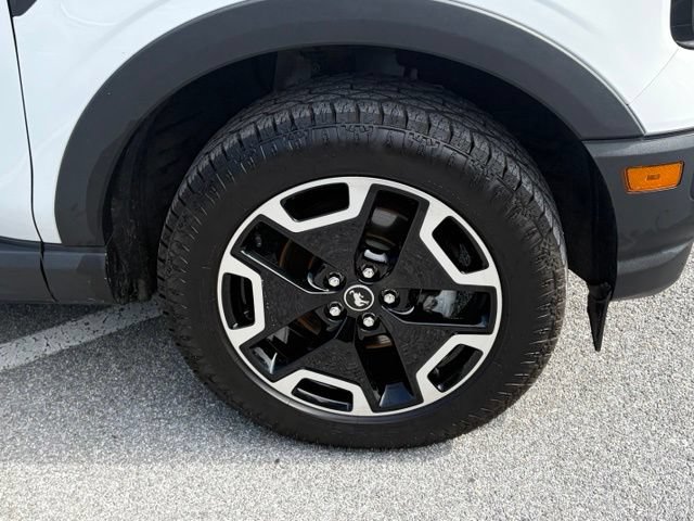 Used 2023 Ford Bronco Sport Outer Banks w/ Tech Package AWD/4WD image 11