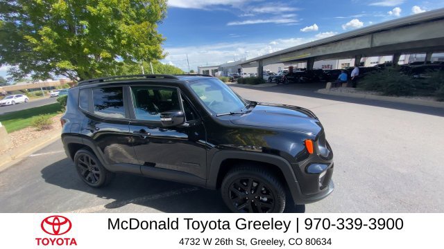 Used 2023 Jeep Renegade Altitude AWD/4WD image 2
