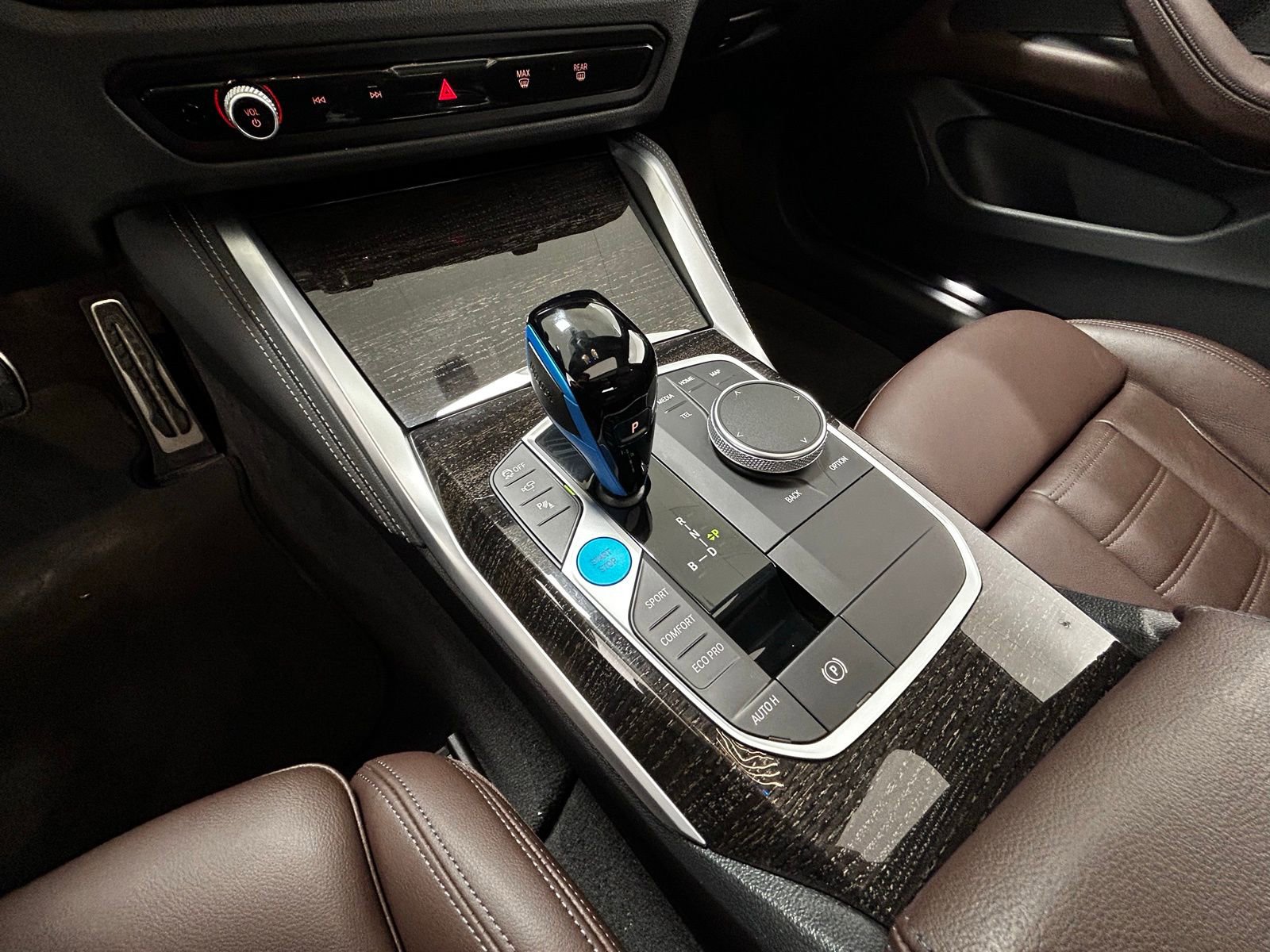 Used 2022 BMW i4 eDrive40 w/ M Sport Package image 22