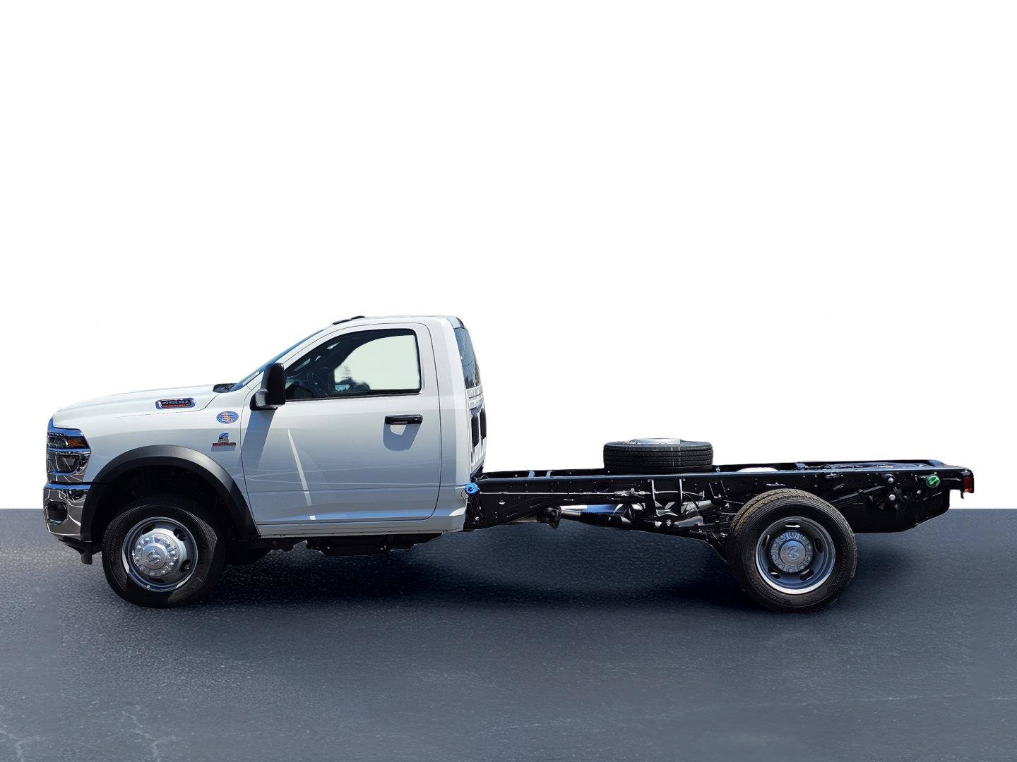 New 2026 RAM 4500 Tradesman w/ Chrome Appearance Group AWD/4WD image 14