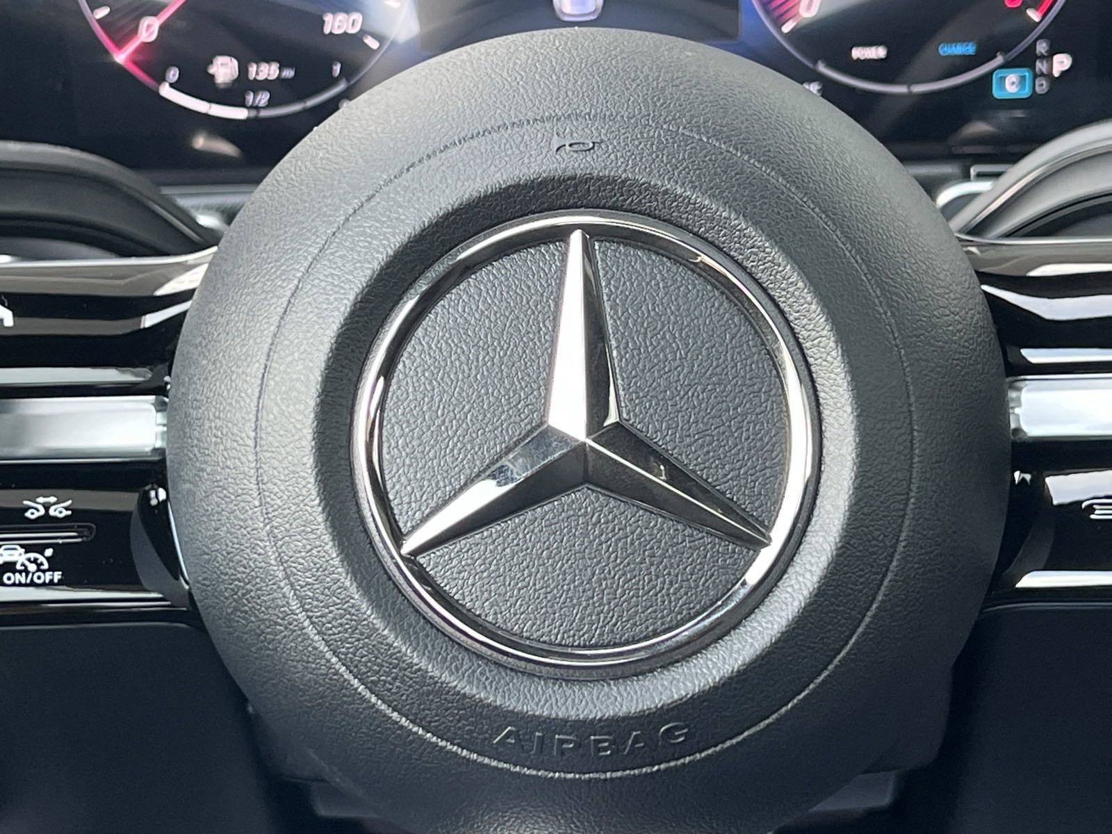 Certified 2024 Mercedes-Benz GLB 250 image 31