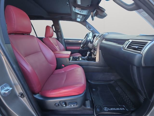 Used 2020 Lexus GX 460 Premium w/ Premium Package image 14