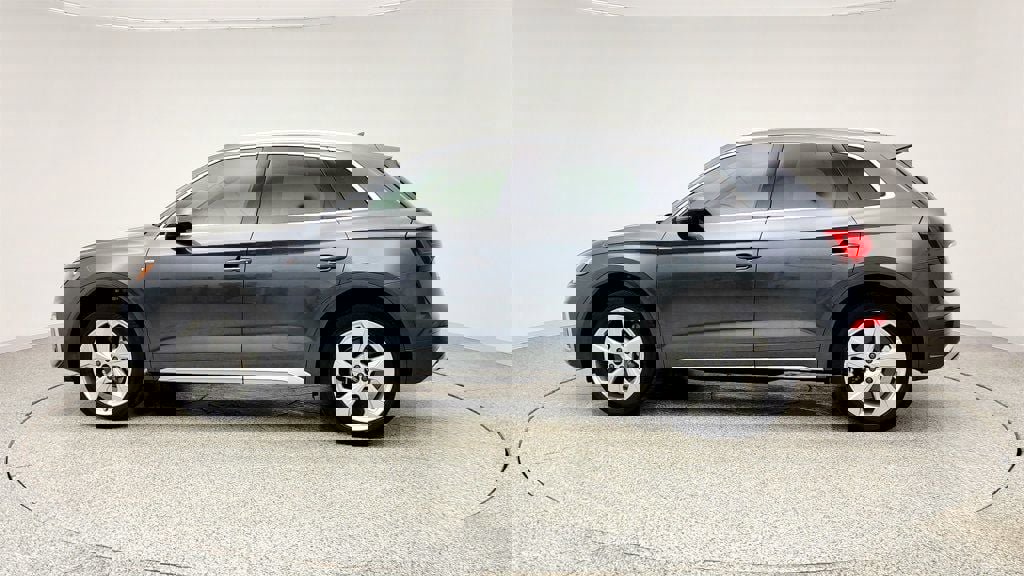 Used 2022 Audi Q5 2.0T Premium Plus w/ Premium Plus Package image 8