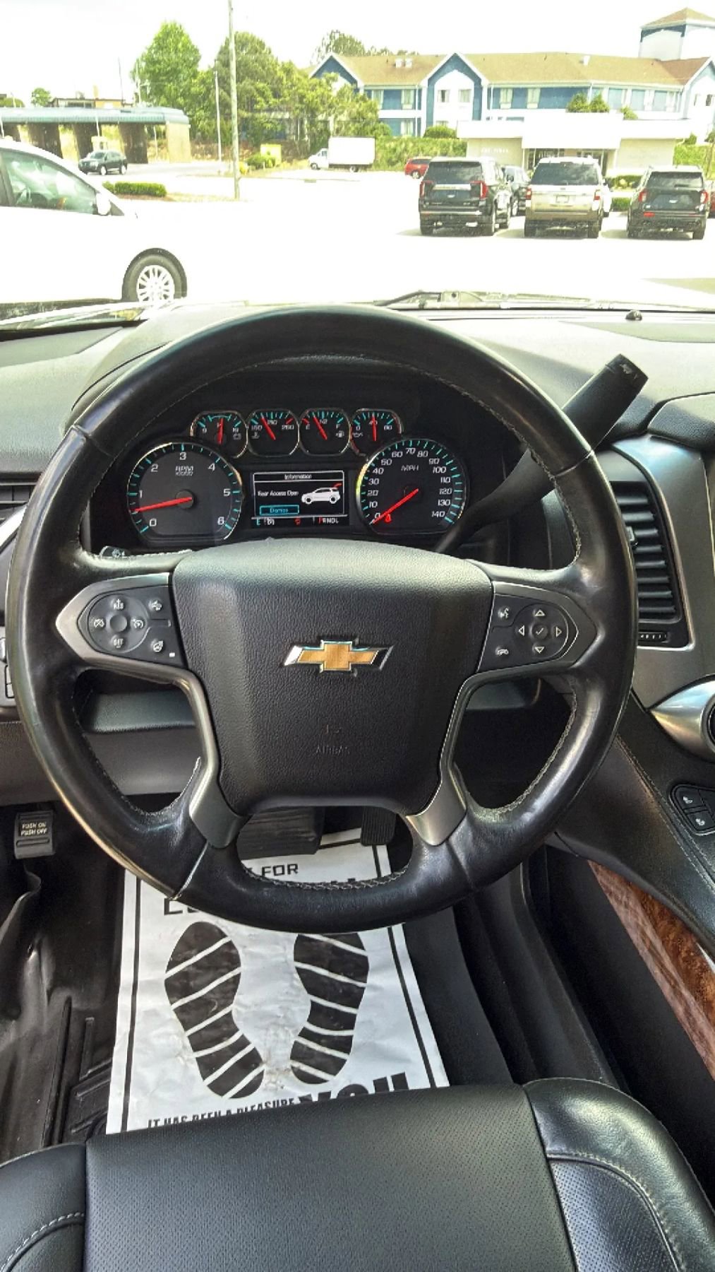 Used 2018 Chevrolet Tahoe Premier AWD/4WD image 19