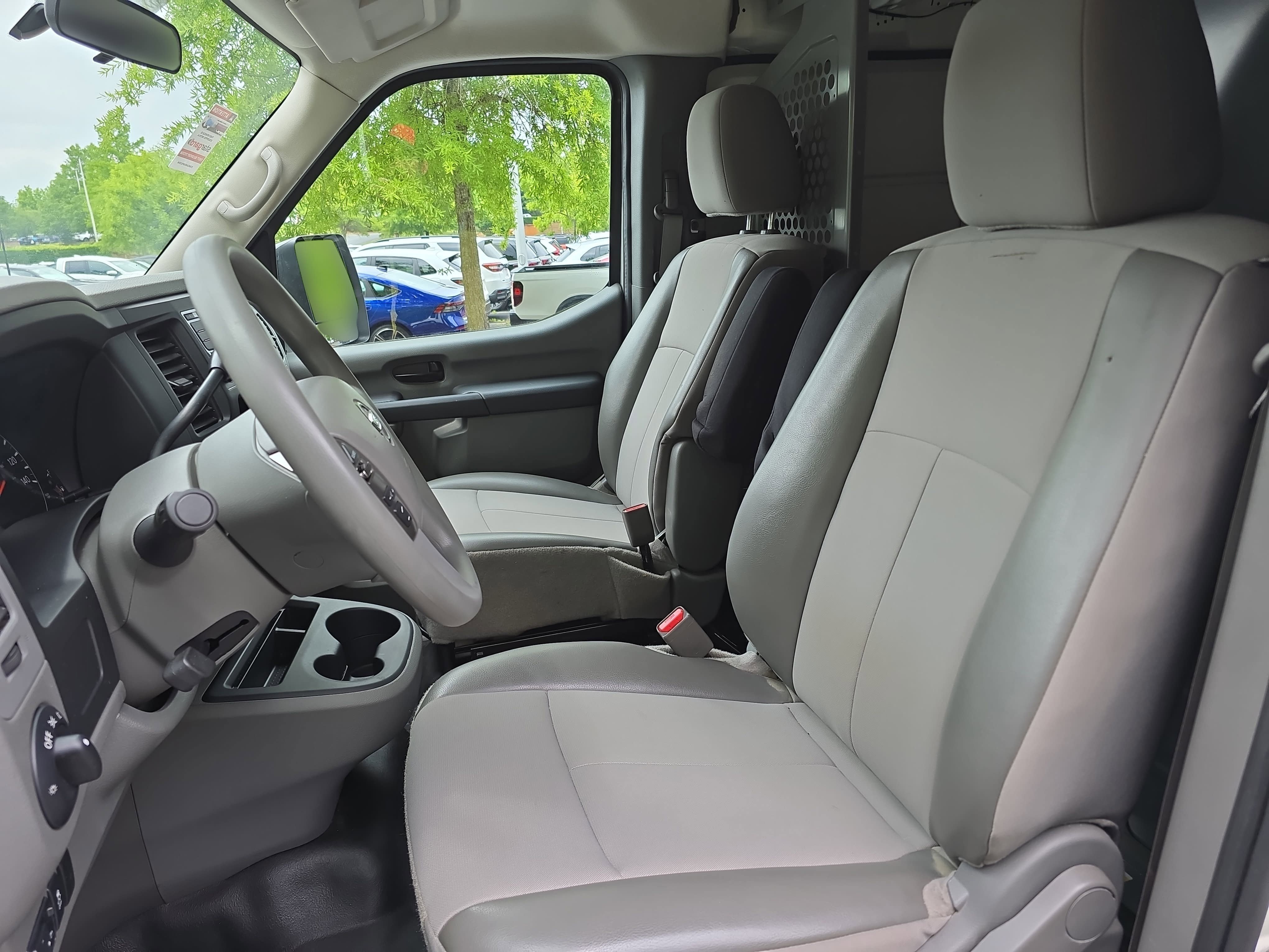 Used 2018 Nissan NV 1500 SV w/ Rear Door Glass Package RWD image 12