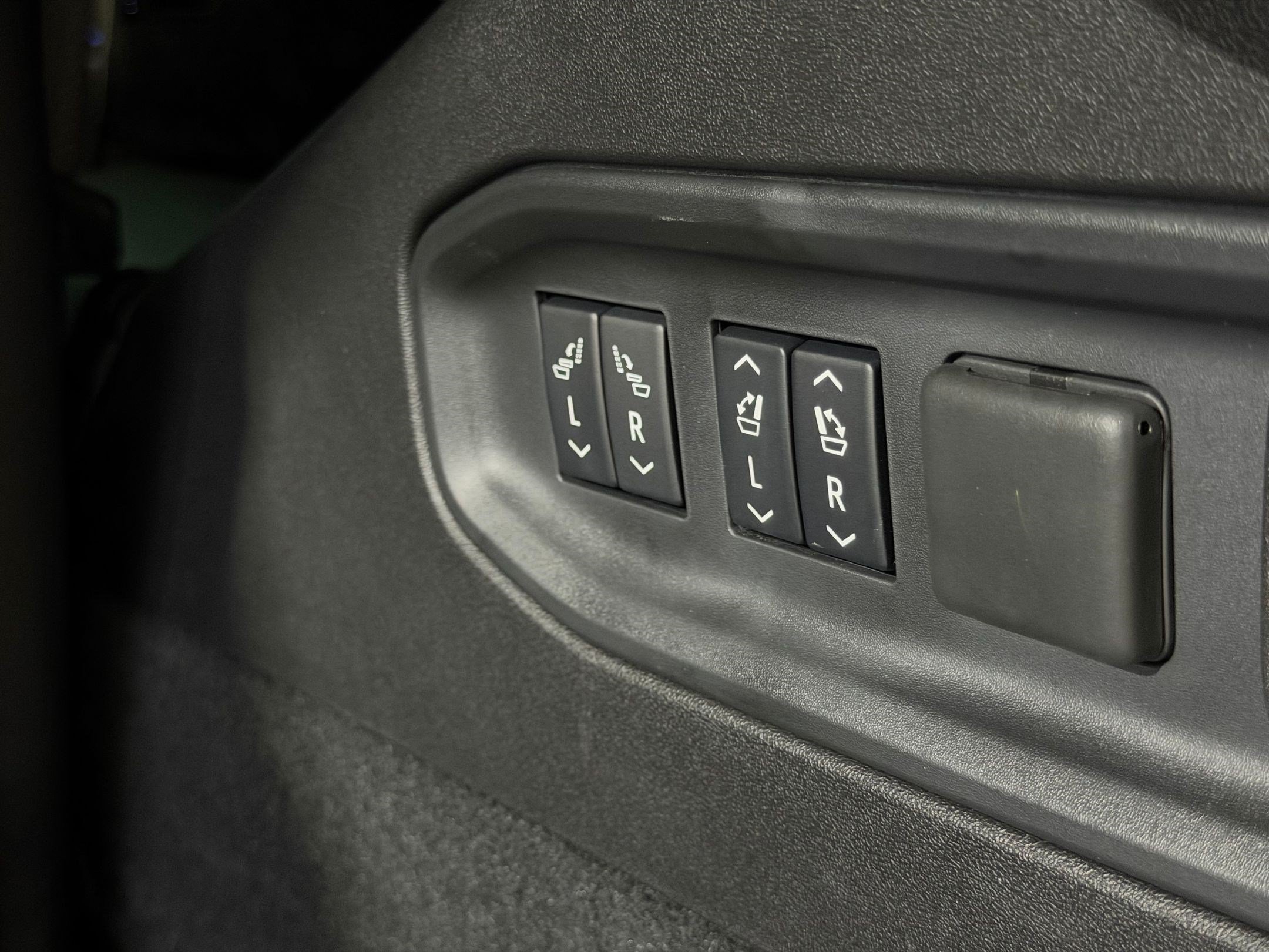 New 2026 Cadillac Vistiq Luxury AWD/4WD image 45