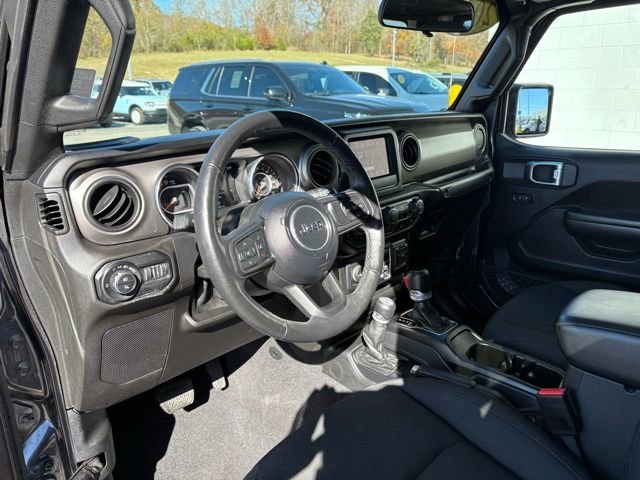 Used 2021 Jeep Gladiator Willys image 10