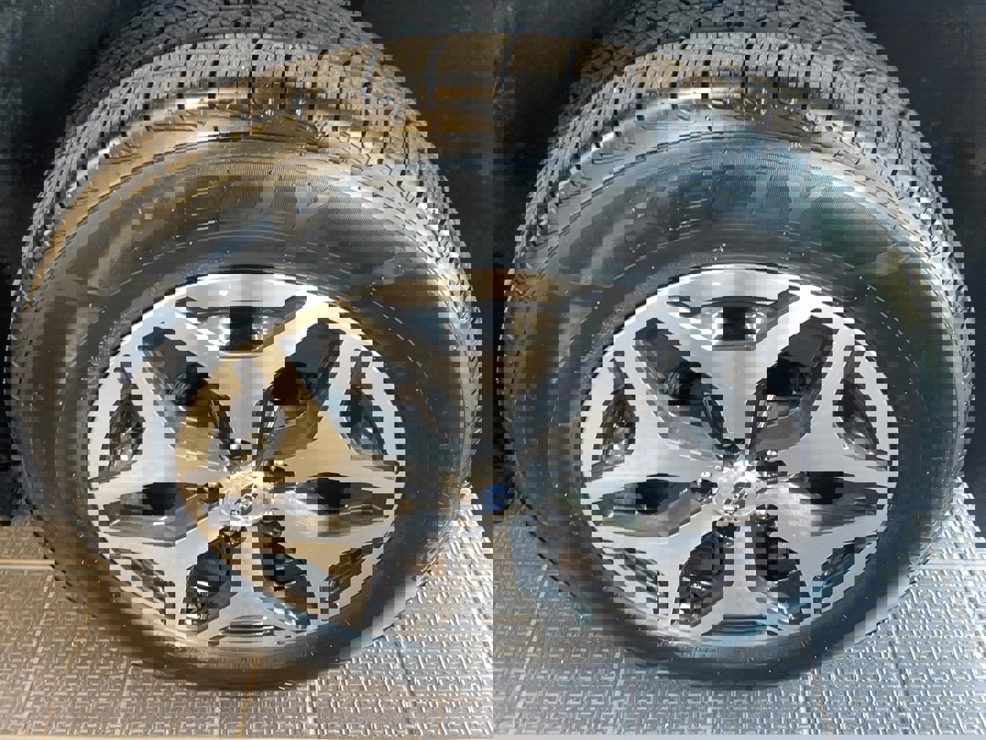 Used 2022 Subaru Forester Premium image 23