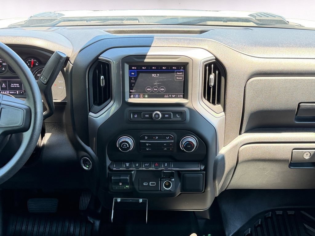 Used 2025 Chevrolet Silverado 3500 W/T AWD/4WD image 11