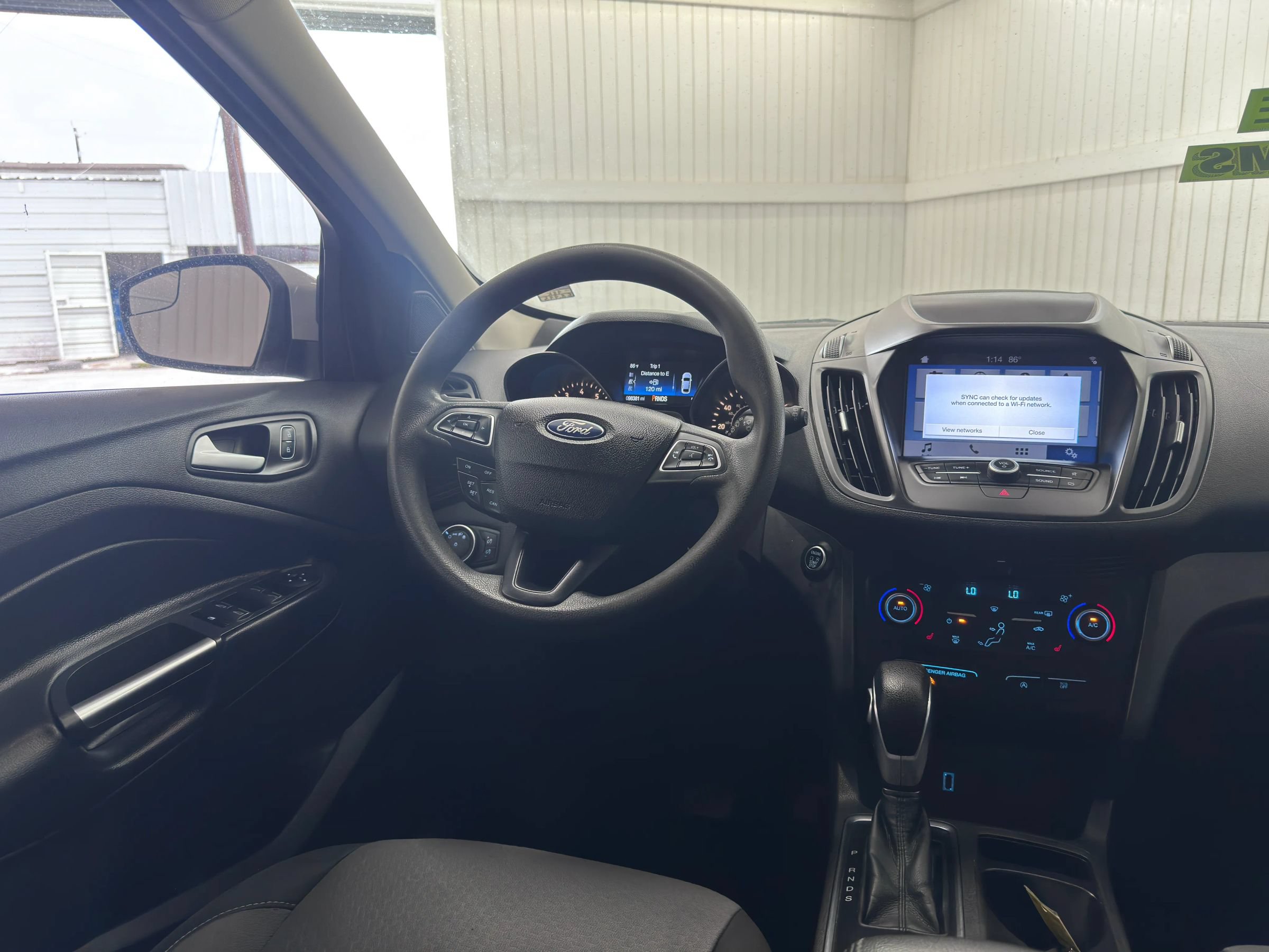 Used 2019 Ford Escape SE FWD image 15
