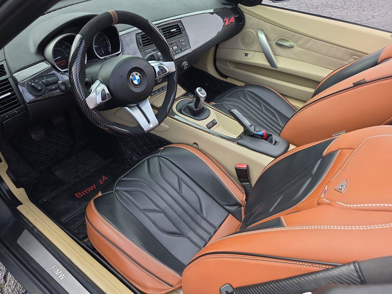 Used 2008 BMW Z4 3.0i RWD image 4