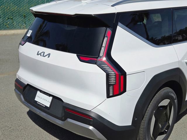 New 2026 Kia EV9 Wind AWD/4WD image 7