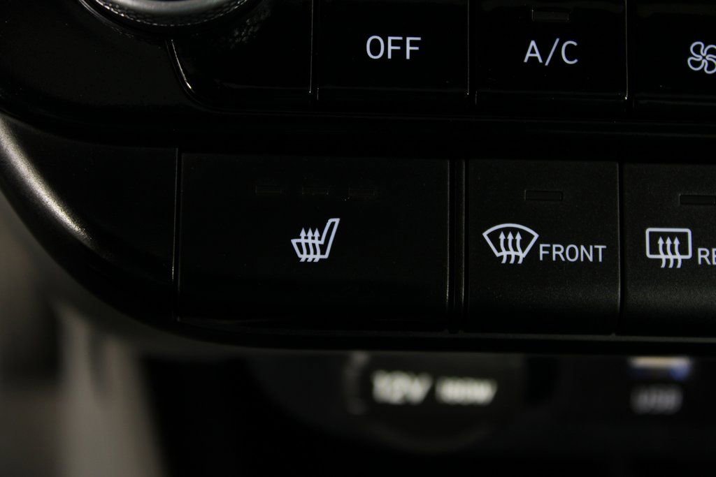 Certified 2025 Hyundai Elantra SEL image 23