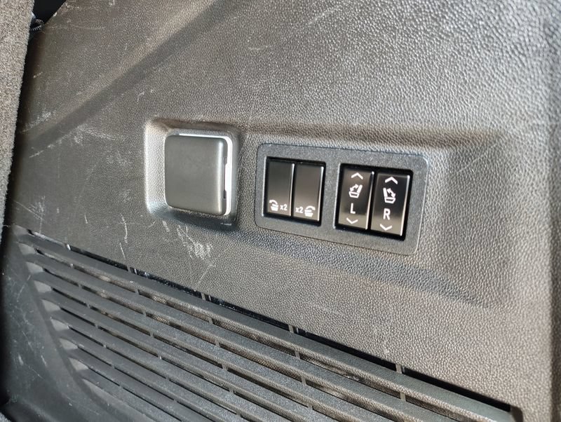 Certified 2021 Chevrolet Tahoe Premier AWD/4WD image 21