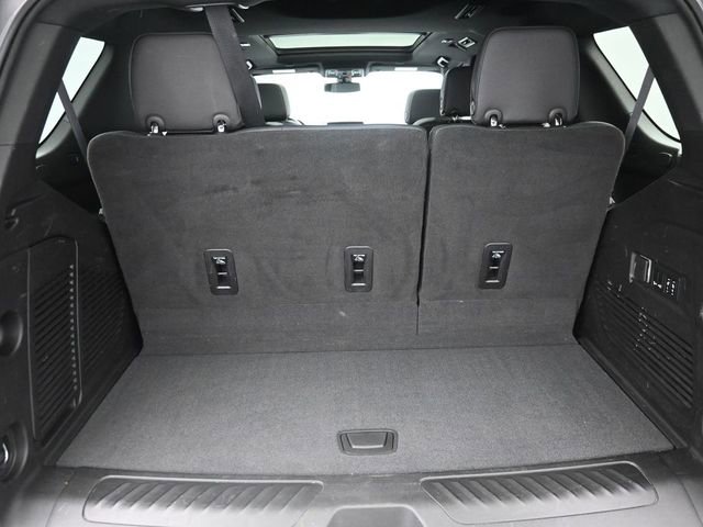 Used 2022 GMC Yukon SLT w/ SLT Premium Package image 35