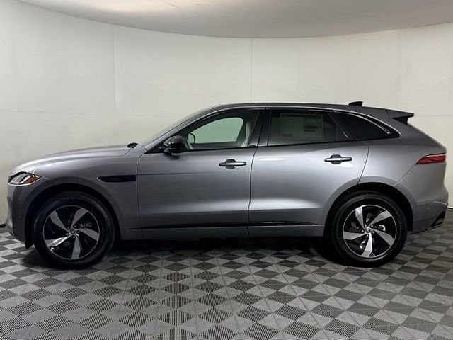New 2026 Jaguar F-PACE R-Dynamic S image 3