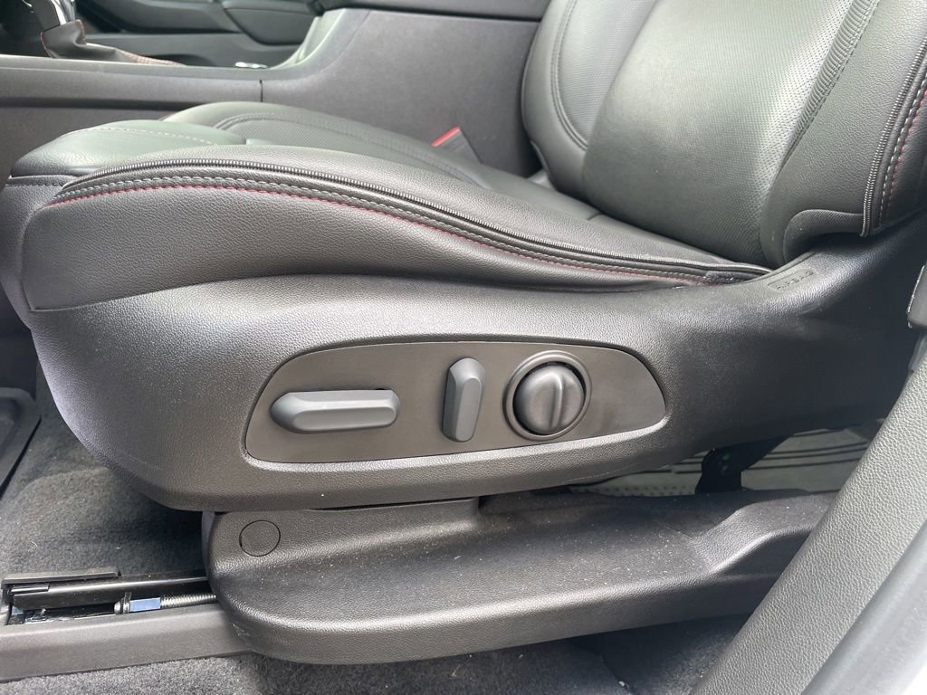 Used 2023 Chevrolet Traverse RS w/ LPO, Floor Liner Package image 20