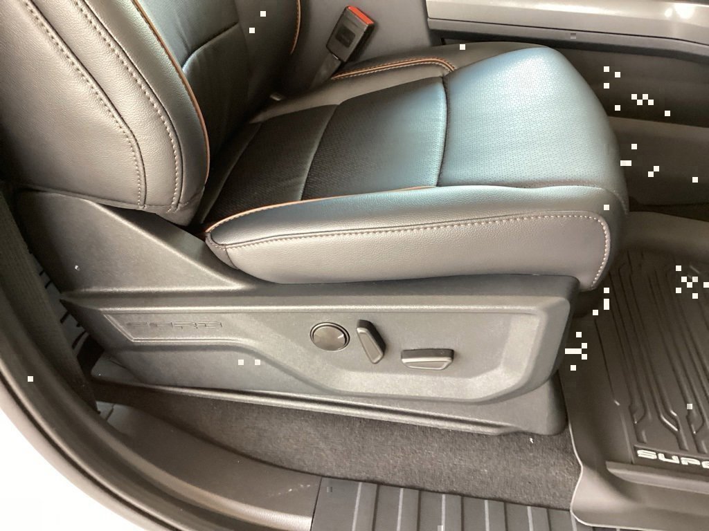 New 2025 Ford F250 Lariat w/ FX4 Off-Road Package image 28
