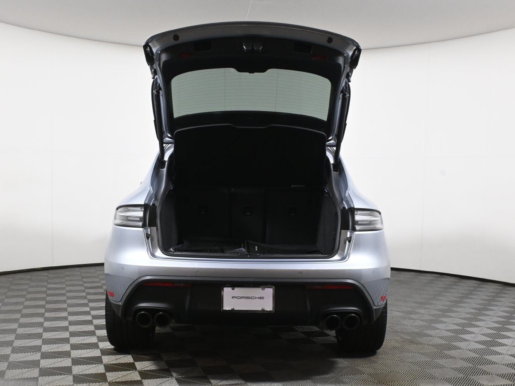 Used 2025 Porsche Macan Turbo AWD/4WD image 42
