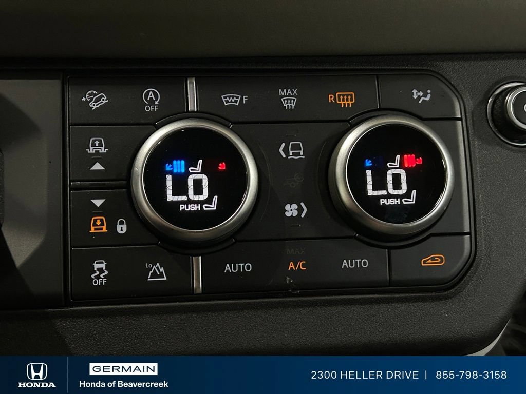 Used 2020 Land Rover Defender 110 SE AWD/4WD image 24