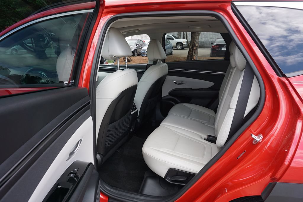 Used 2023 Hyundai Tucson Limited FWD image 14