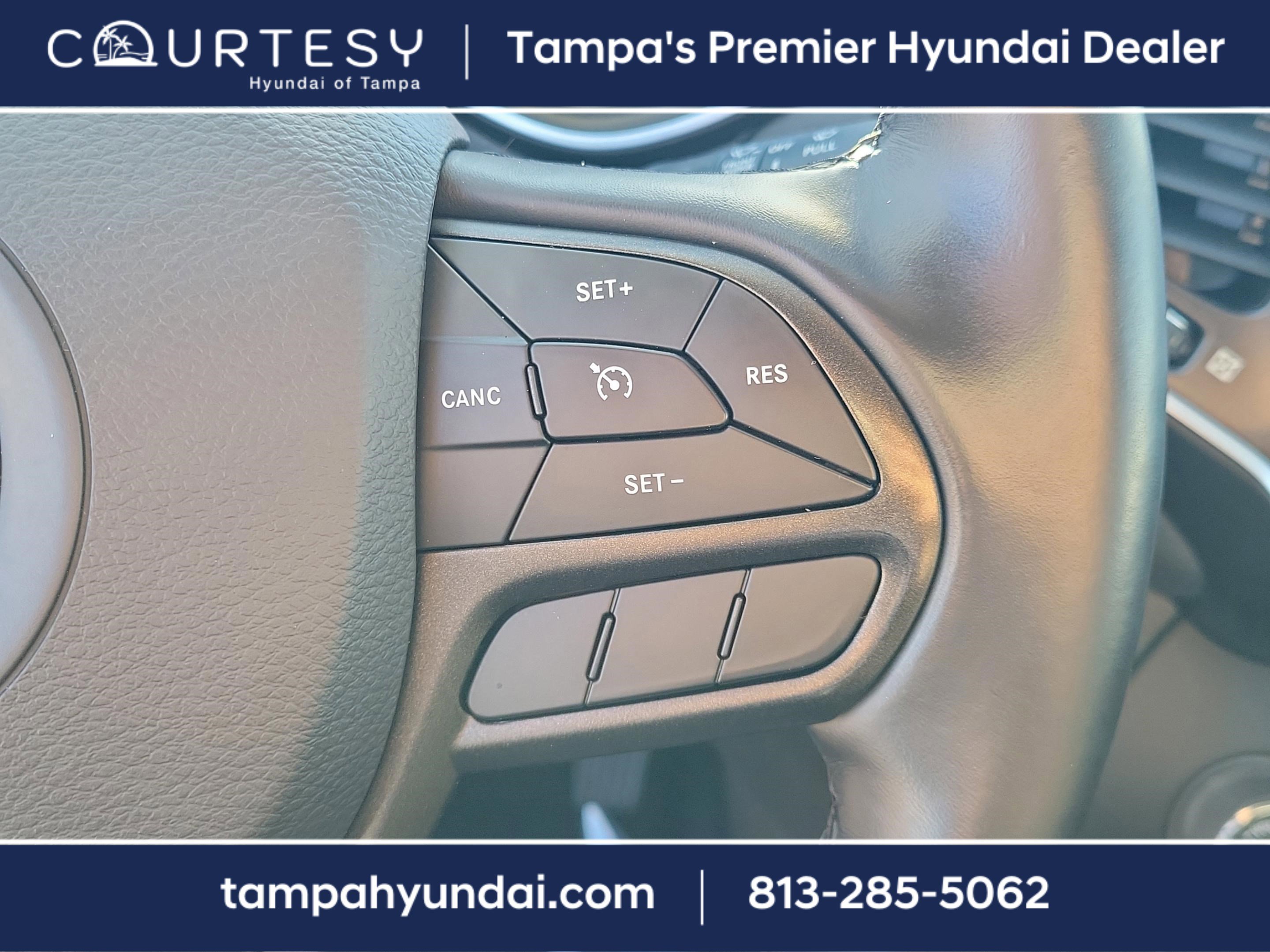 Used 2021 Jeep Cherokee Trailhawk w/ Comfort/Convenience Group image 28