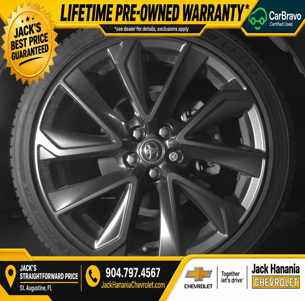 Used 2024 Toyota Corolla SE FWD image 25