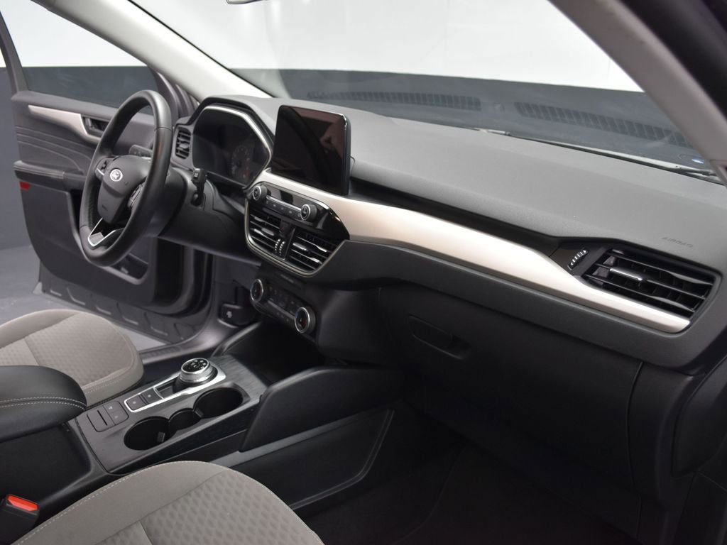 Used 2022 Ford Escape SE w/ SE Sport Appearance Package AWD/4WD image 24