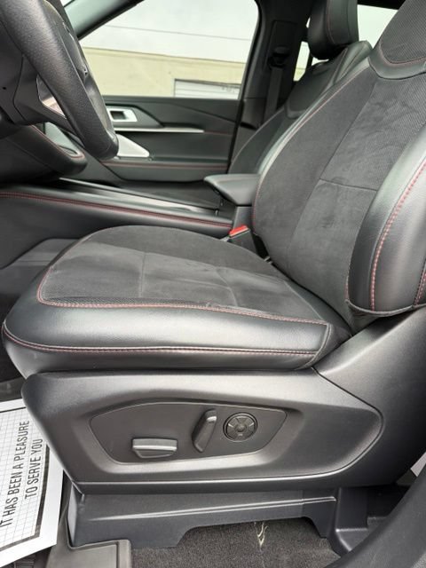 Used 2025 Ford Explorer ST w/ Sun And Sound Package AWD/4WD image 9