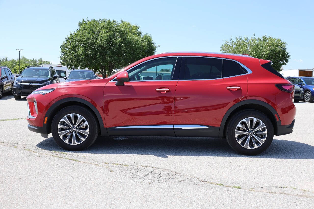 Used 2025 Buick Envision Preferred AWD/4WD image 8