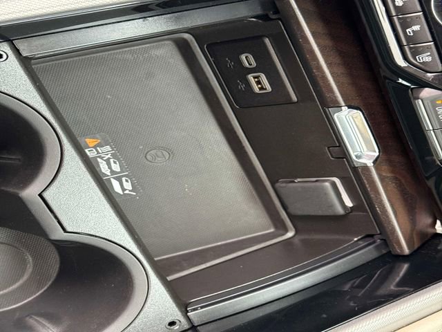 Used 2024 GMC Yukon Denali w/ Advanced Technology Package image 25