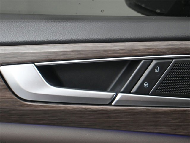 Used 2024 Volkswagen Atlas SEL image 13