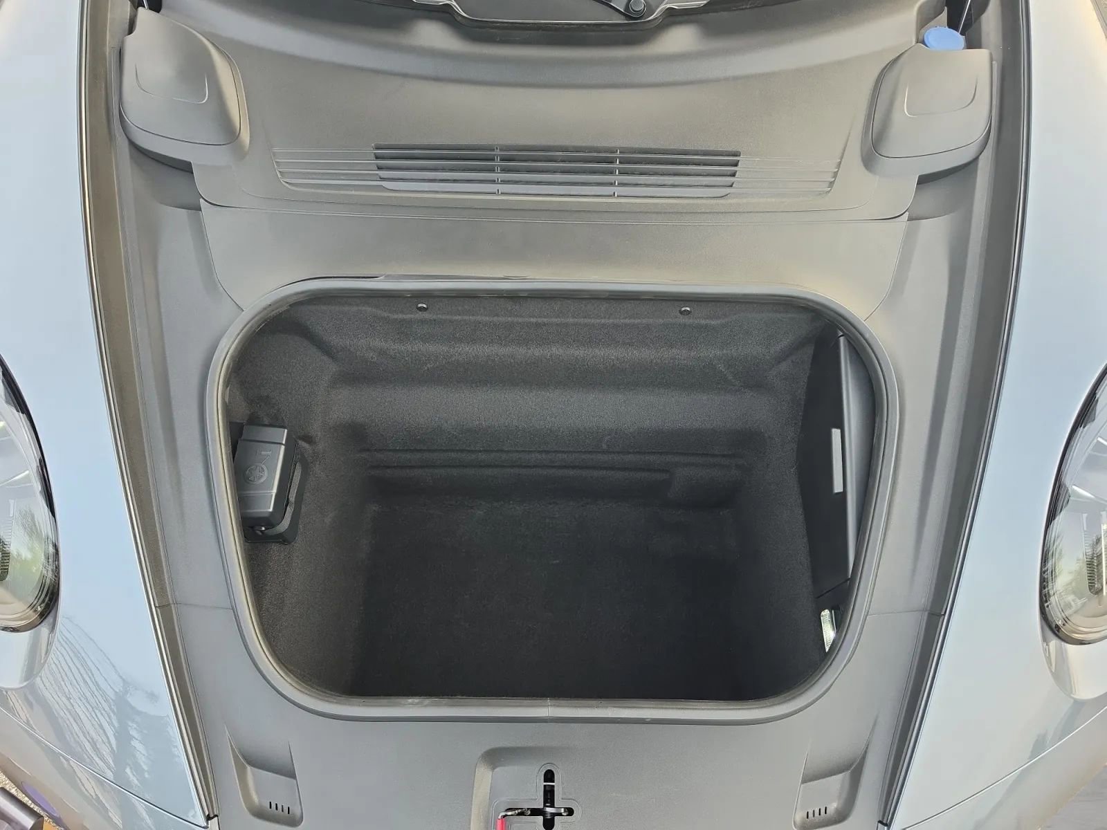 Used 2025 Porsche 911 Carrera T image 19