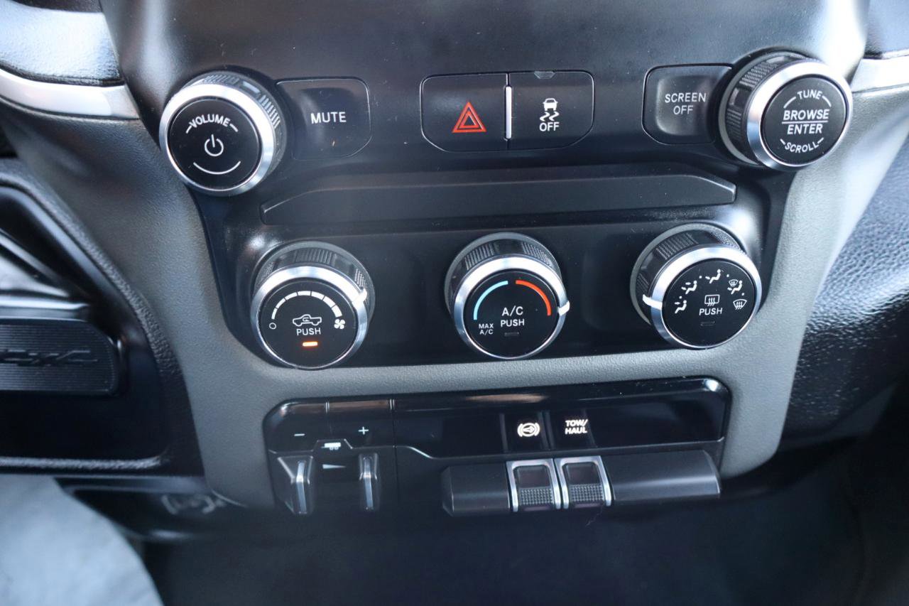 Used 2024 RAM 3500 Big Horn AWD/4WD image 16