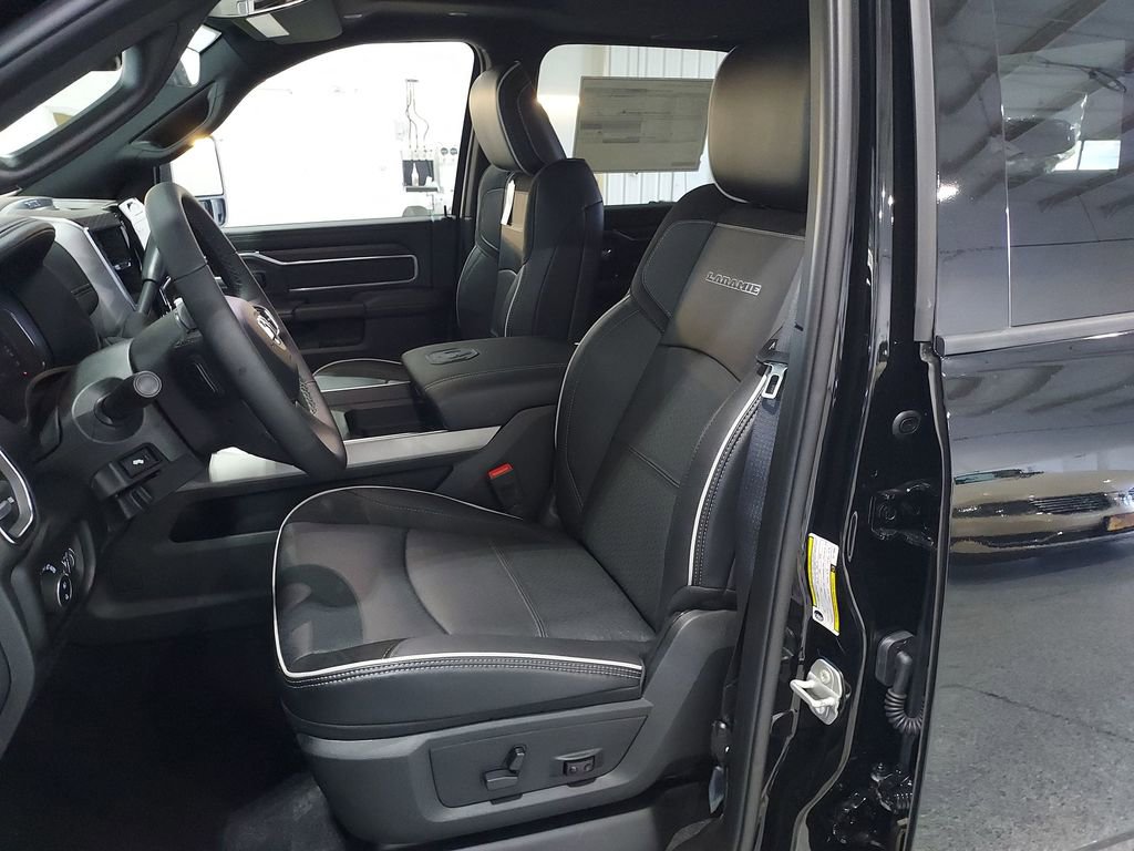 New 2026 RAM 2500 Laramie w/ Night Edition image 17