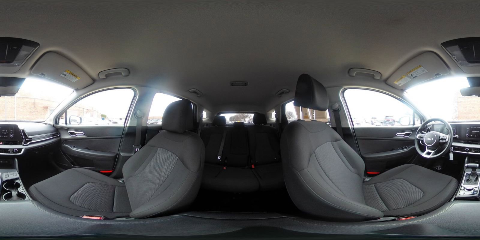 Used 2025 Kia Sportage LX image 40