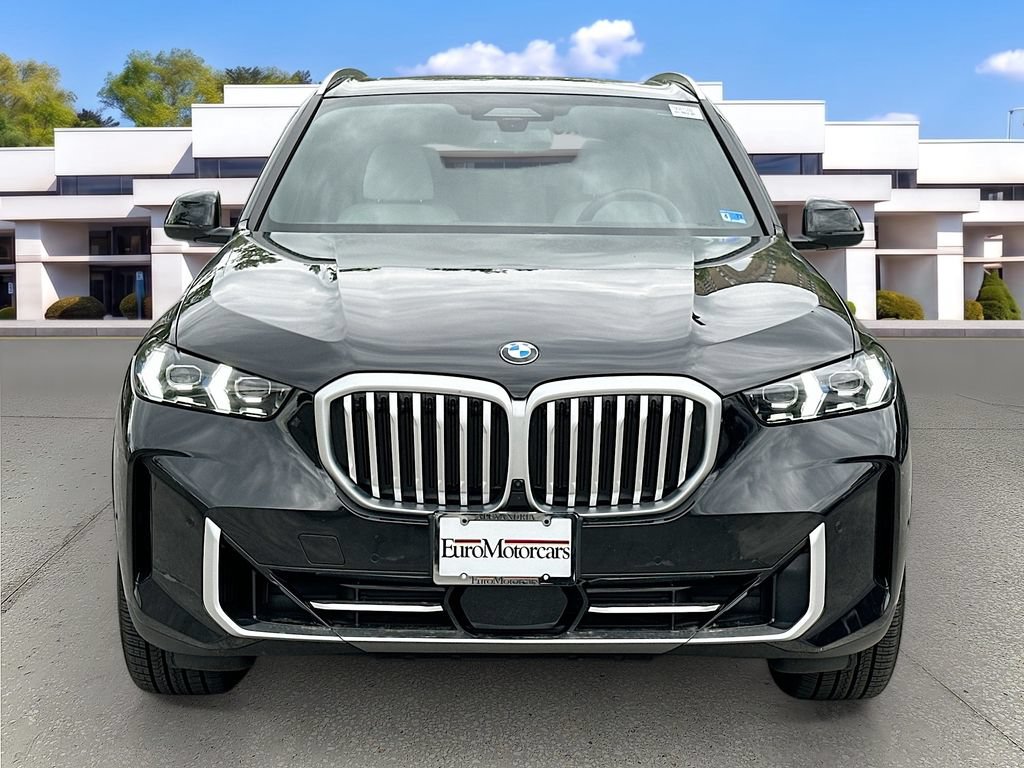 Used 2026 BMW X5 xDrive40i w/ Executive Package AWD/4WD image 2