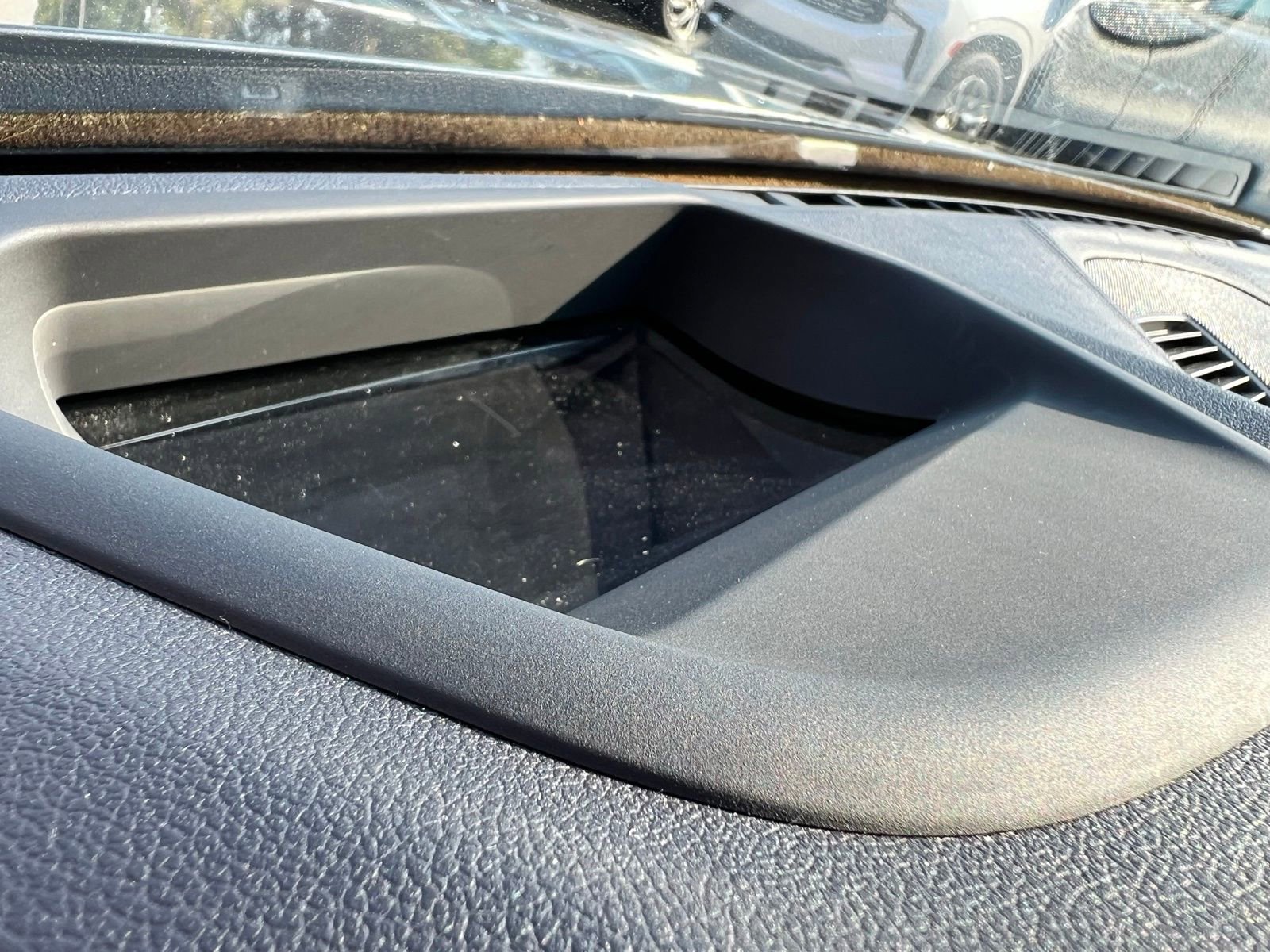 Used 2018 BMW 530e image 31