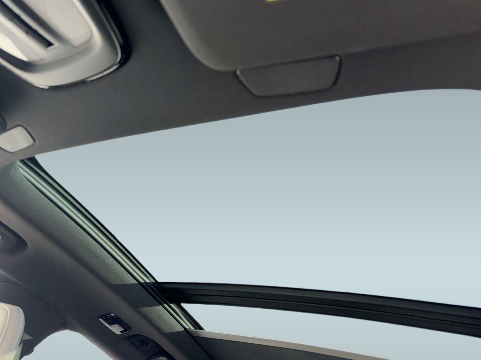 New 2026 Volvo XC90 T8 Ultra w/ Protection Package image 15