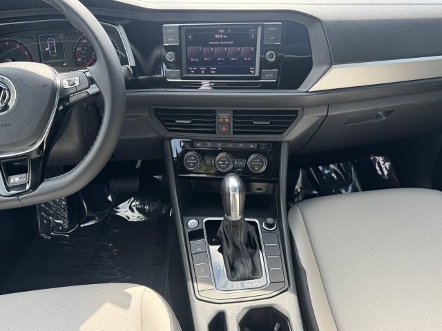 Used 2019 Volkswagen Jetta R-Line FWD image 17