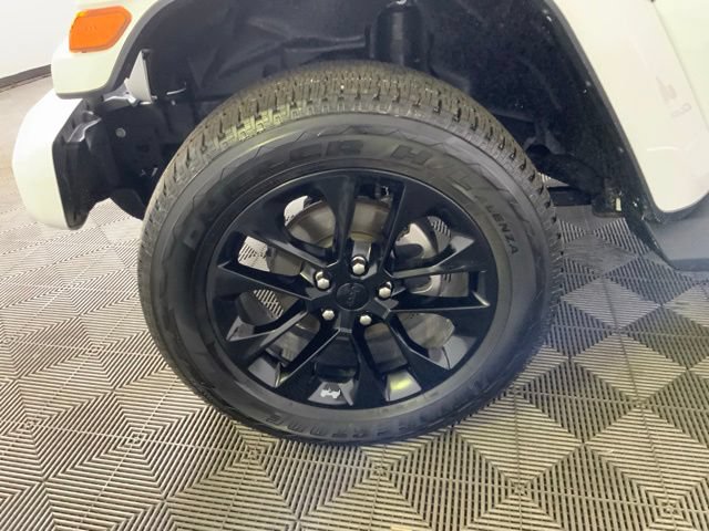 Used 2022 Jeep Gladiator Overland AWD/4WD image 9