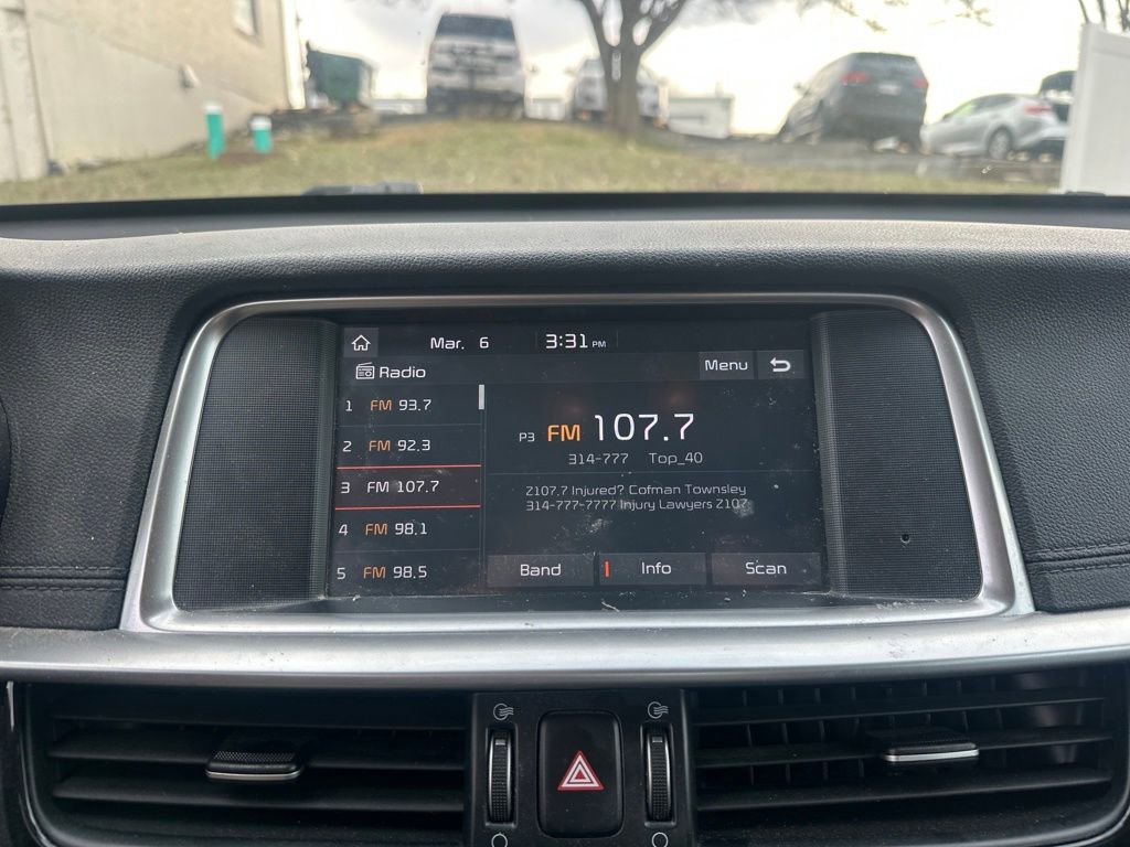 Used 2020 Kia Optima LX image 12