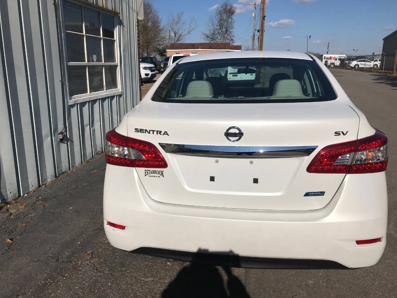 Used 2019 Nissan Sentra S w/ Appearance Package FWD image 4